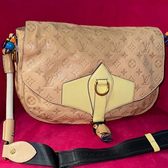Louis Vuitton Limited Edition Creme Monogram Underground Messenger Bag - Picture 16 of 16